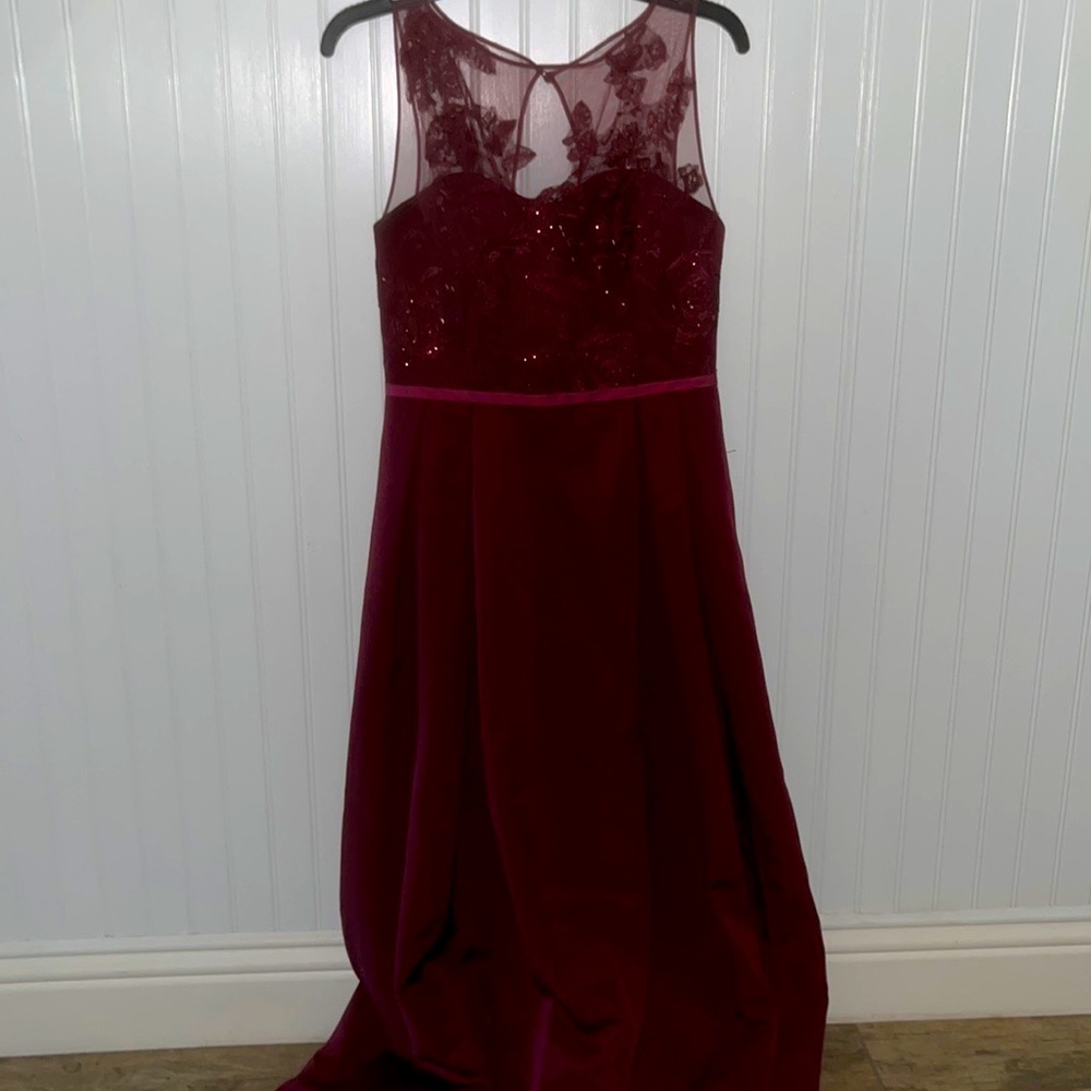 Beautiful bridesmaid wine dress